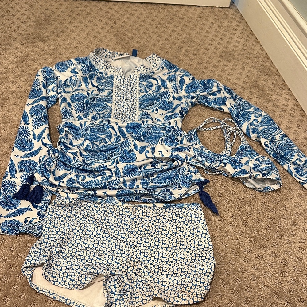 Cabana Life girls 12 Blue and White Kids Swim Rashguard Set